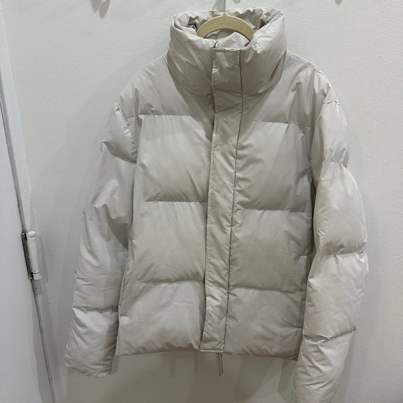 Rains Boxy Puffer - Picture 3 of 5